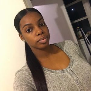 Meet your Posher, Naomi